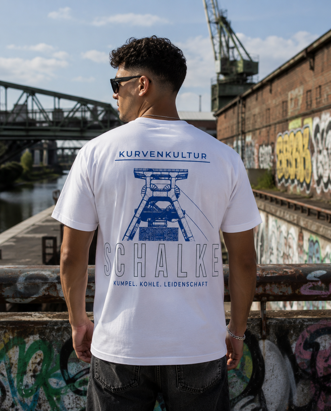 Schalke Kumpel. Kohle. Leidenschaft. T-Shirt | Kurvenkultur Streetwear